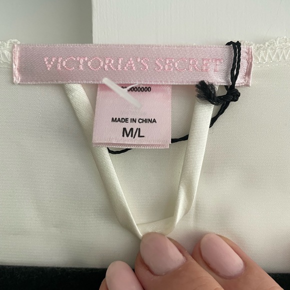 Victoria’s Secret Satin Bridal Robe - Picture 10 of 11